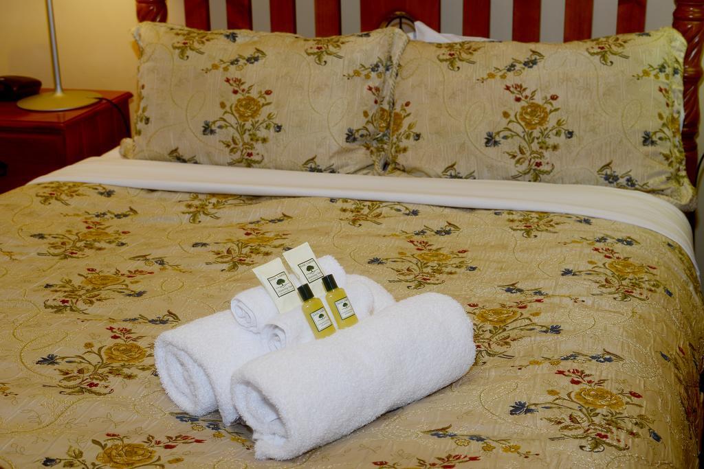 Edinburgh Gallery Bed & Breakfast Хобарт Экстерьер фото