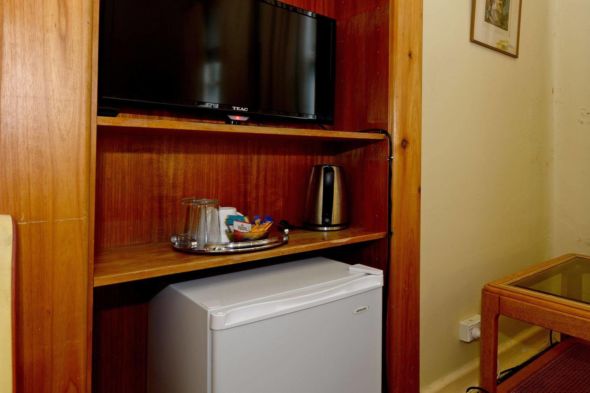 Edinburgh Gallery Bed & Breakfast Хобарт Экстерьер фото